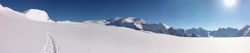 Mittaghorn und Ebnefluh-Panorama